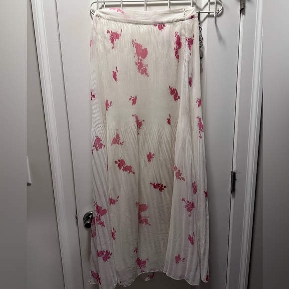 Ganni Rose Print Pleated Georgette Maxi Skirt - Picture 2 of 6